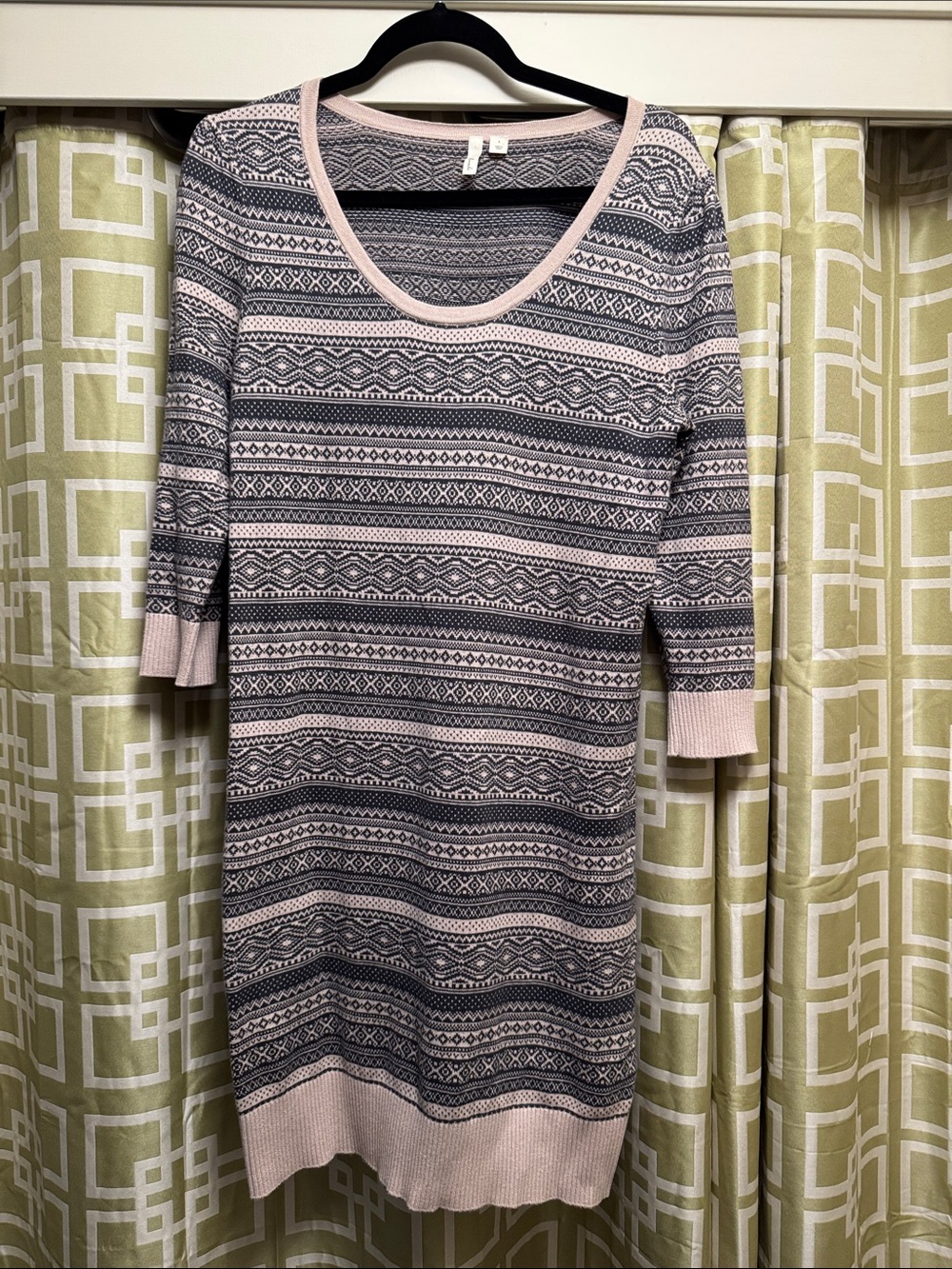 Women's Pink & Gray Patterned Knit Dress